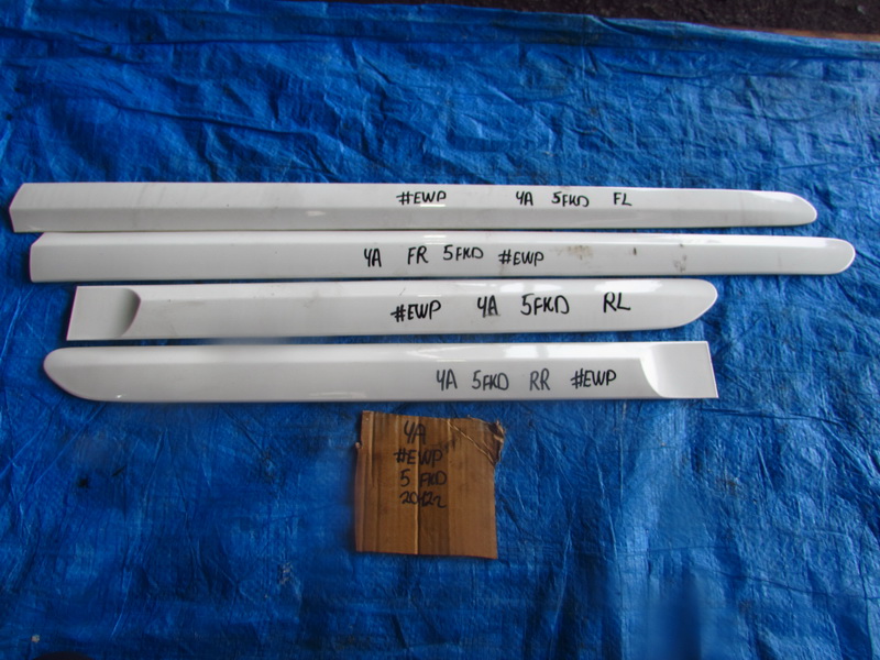 Молдинг на дверь Peugeot 308 4A