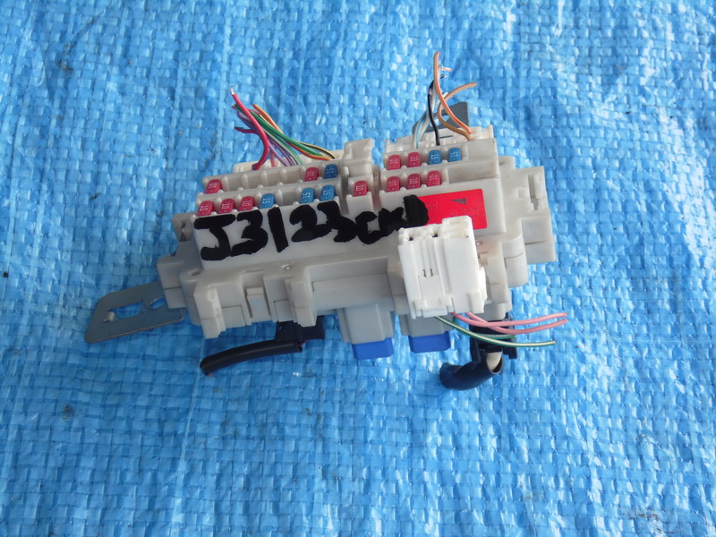 Блок предохранителей Nissan Teana J31