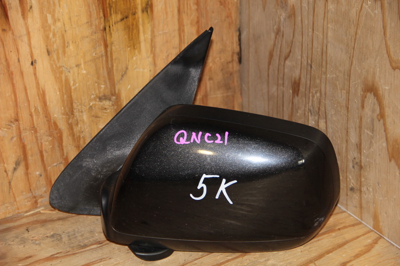 Зеркало Toyota Bb QNC21