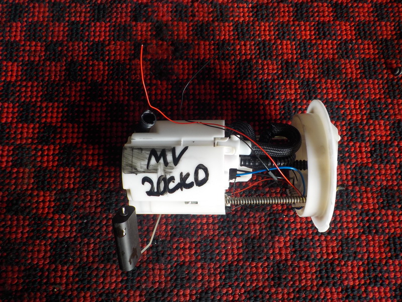 Топливный насос Volvo V40 MV