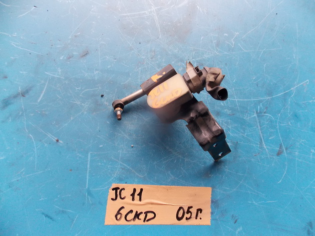 Датчик положения кузова Nissan Tiida