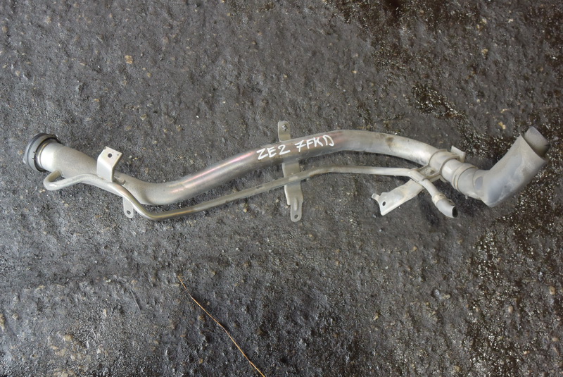 Горловина топливного бака Honda Insight