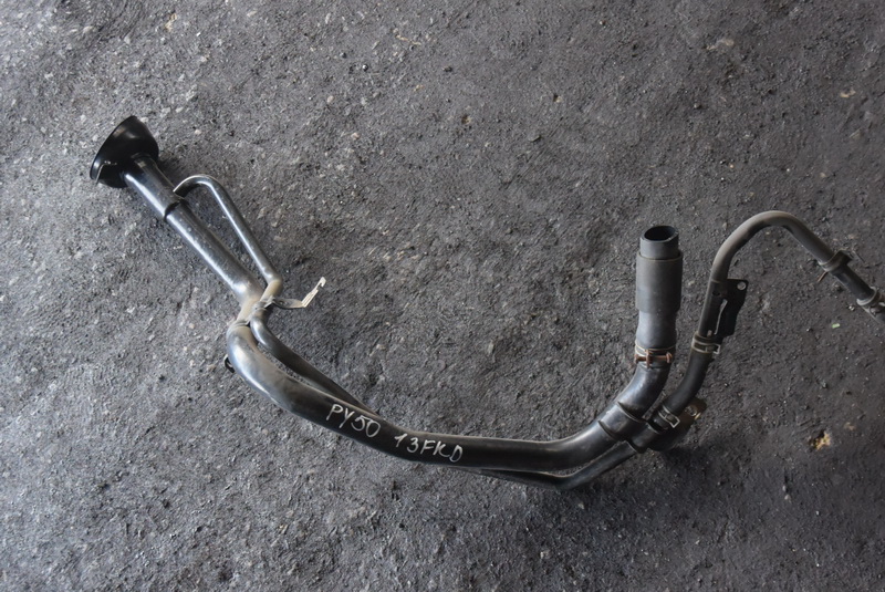 Горловина топливного бака Nissan Fuga