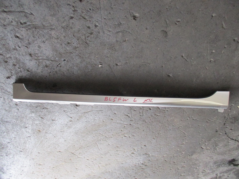 Порог Mazda Axela