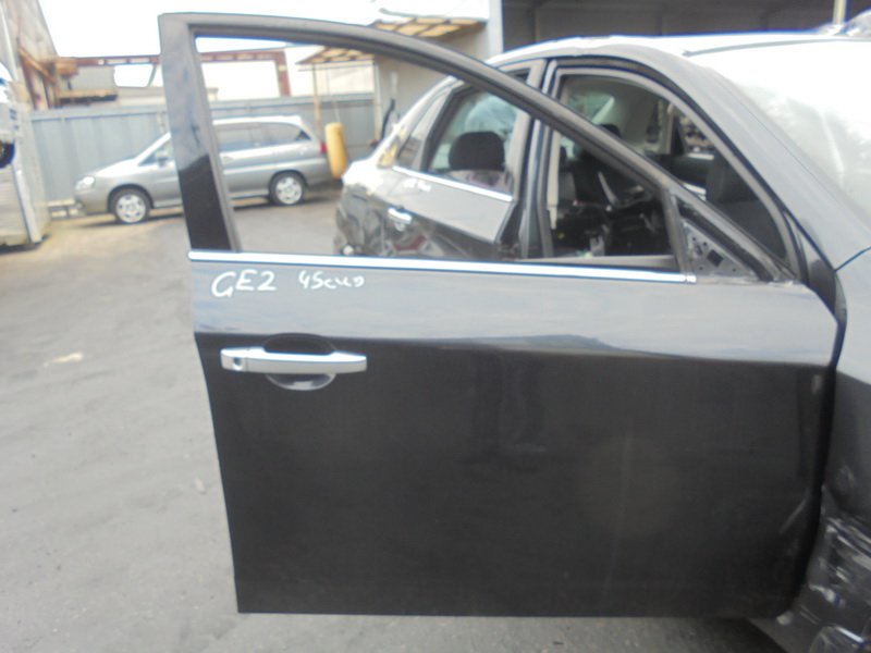 Дверь Subaru Impreza
