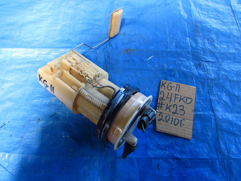 Топливный насос Nissan Bluebird Sylphy