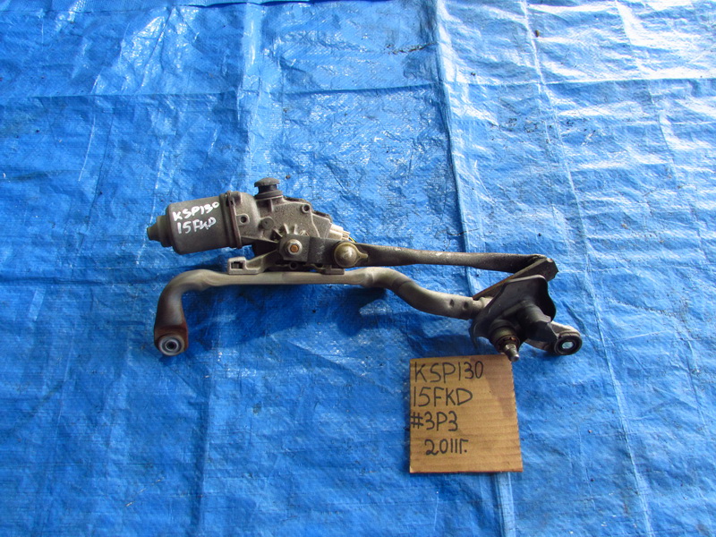 Трапеция дворников Toyota Vitz