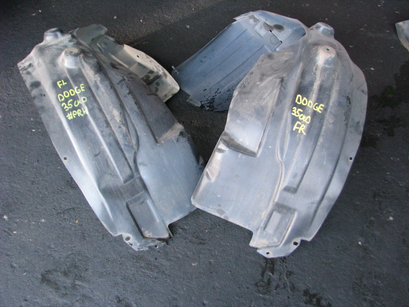 Подкрылок Dodge Journey