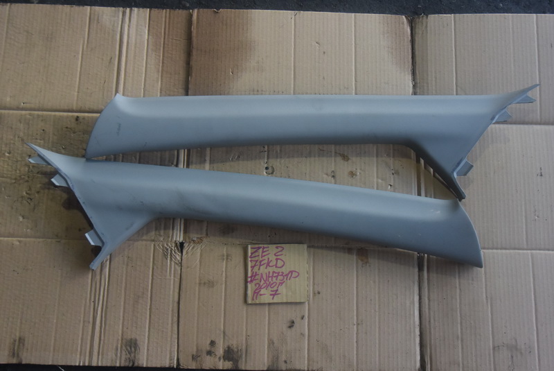 Накладка на стойку кузова Honda Insight