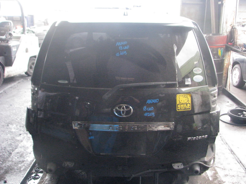 Дверь задняя Toyota Isis ANM10