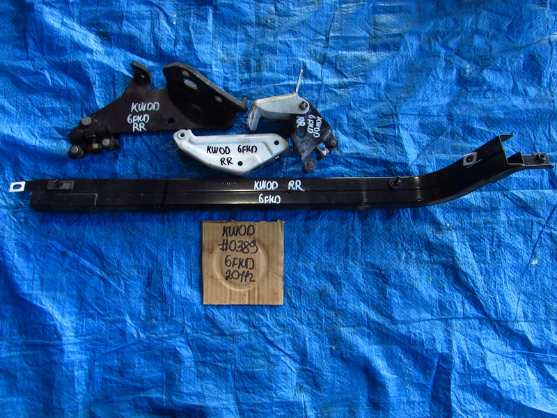 Петля двери Renaut Kangoo KW0D