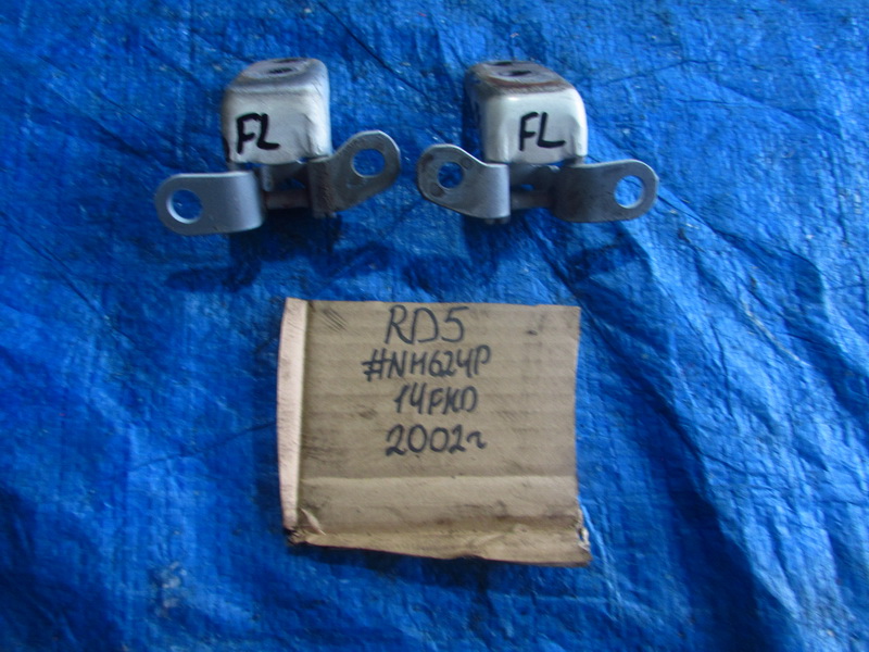 Петля двери Honda CR-V