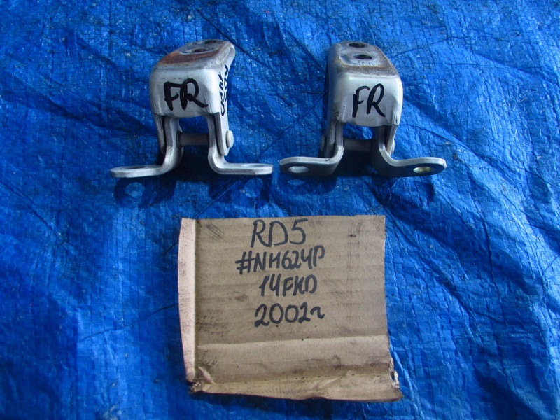 Петля двери Honda CR-V