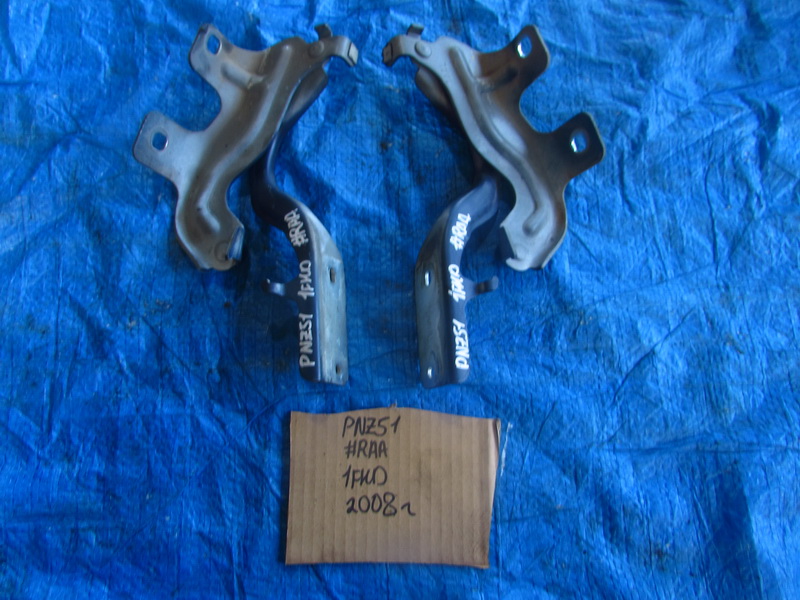 Петля капота Nissan Murano PNZ51