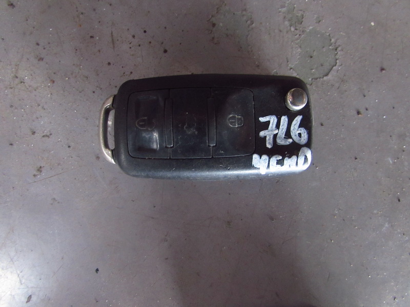 Ключ зажигания Volkswagen Touareg 7L6