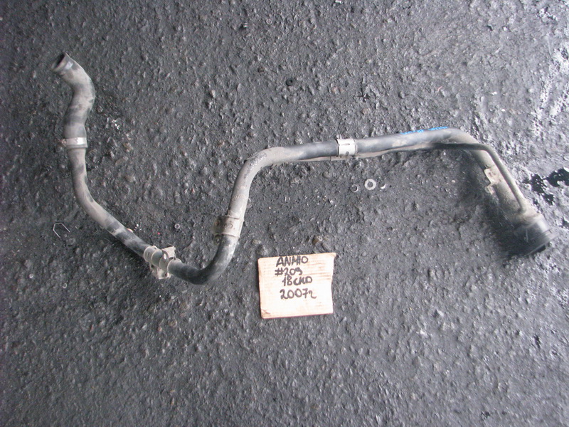 Горловина топливного бака Toyota Isis