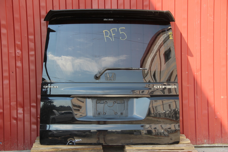 Дверь задняя Honda Stepwgn RF5