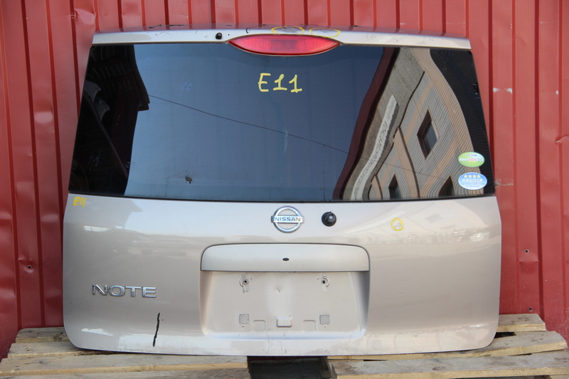 Дверь задняя Nissan Note E11