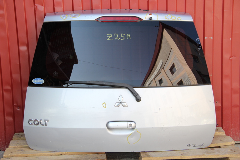 Дверь задняя Mitsubishi Colt Z25A
