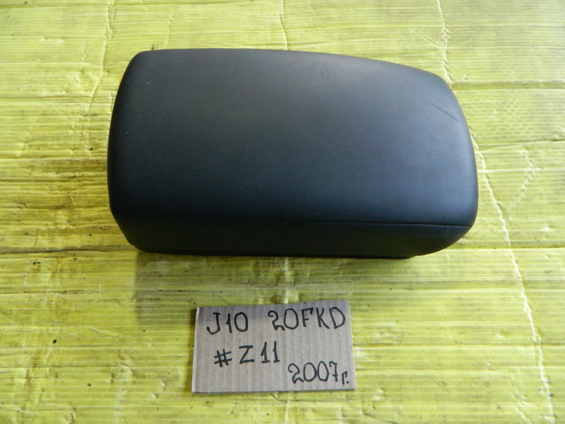 Бардачок Nissan Dualis J10