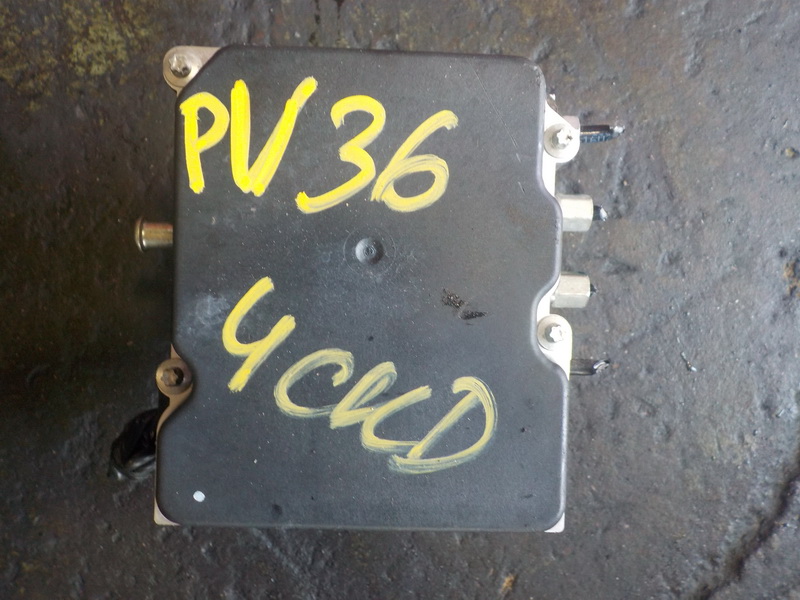 Блок АБС Nissan Skyline PV36