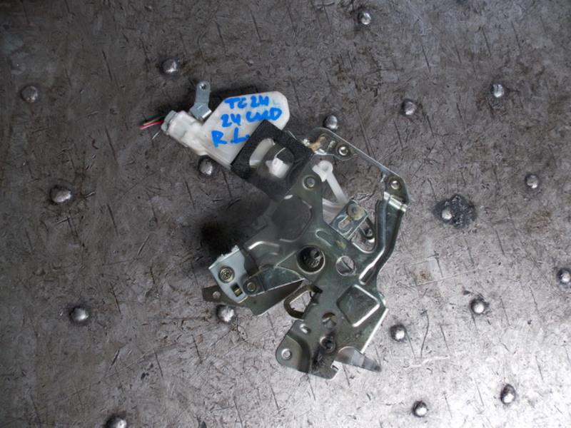 Замок двери Nissan Serena TC24