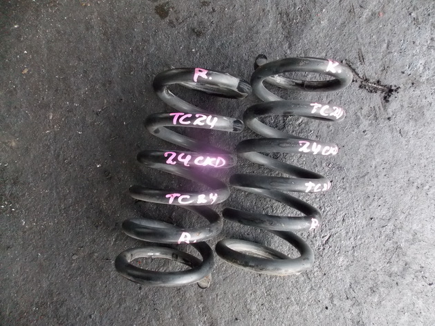 Пружина Nissan Serena