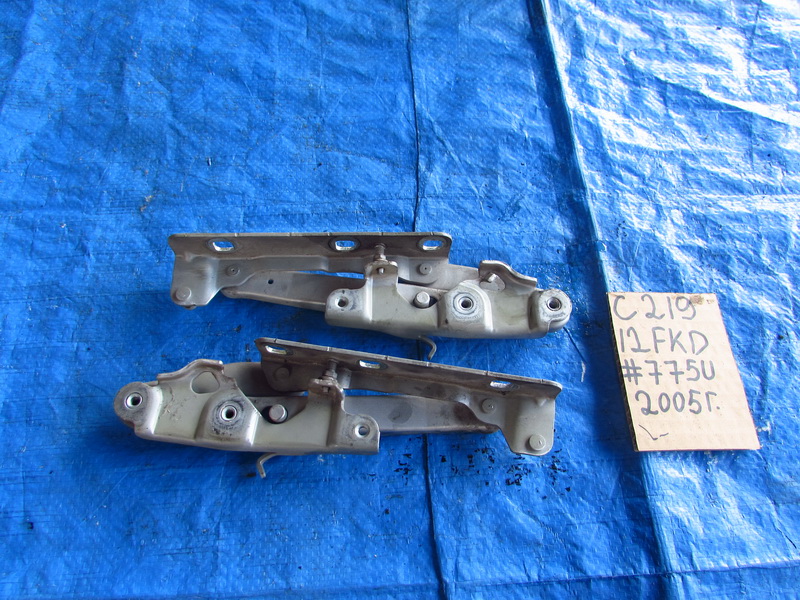 Петля капота Mercedes-benz Cls-class