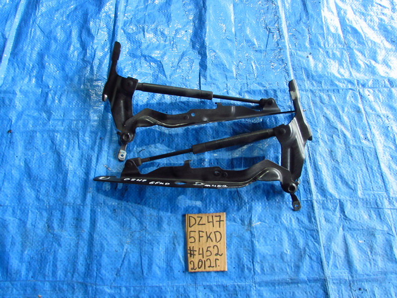 Амортизатор задней двери Volvo Xc60 DZ47