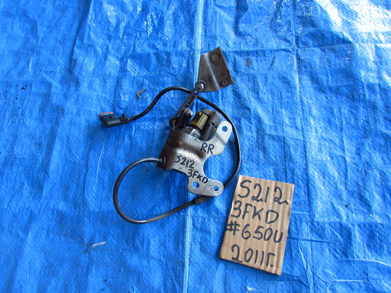 Датчик положения кузова Mercedes-benz E-class S212