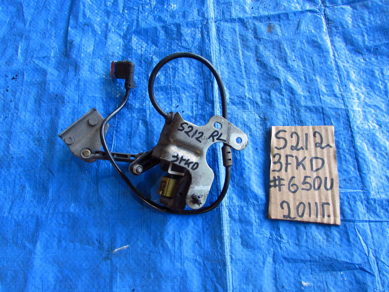 Датчик положения кузова Mercedes-benz E-class