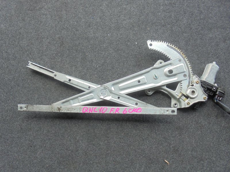 Стеклоподъемник Toyota Passo