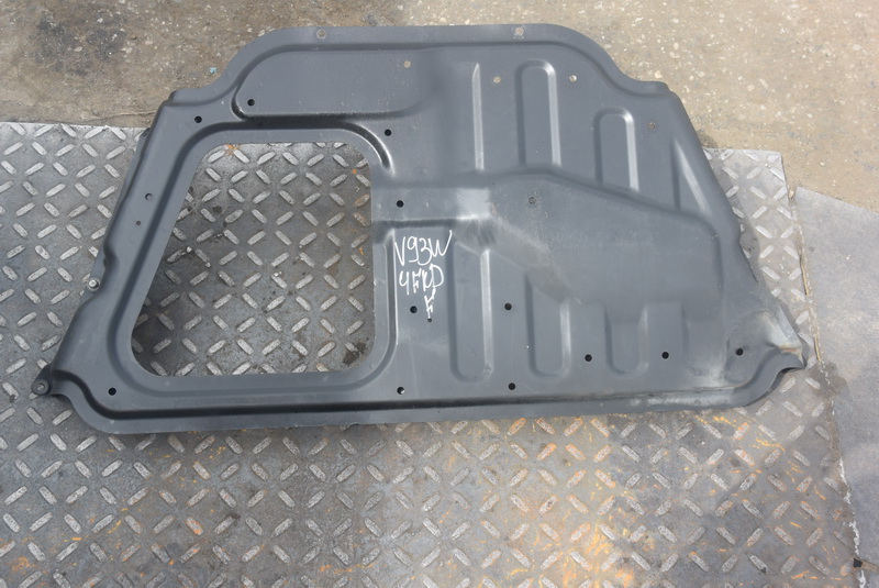 Защита двигателя Mitsubishi Pajero V93W