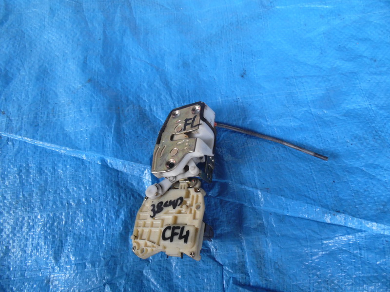 Замок двери Honda Accord CF4