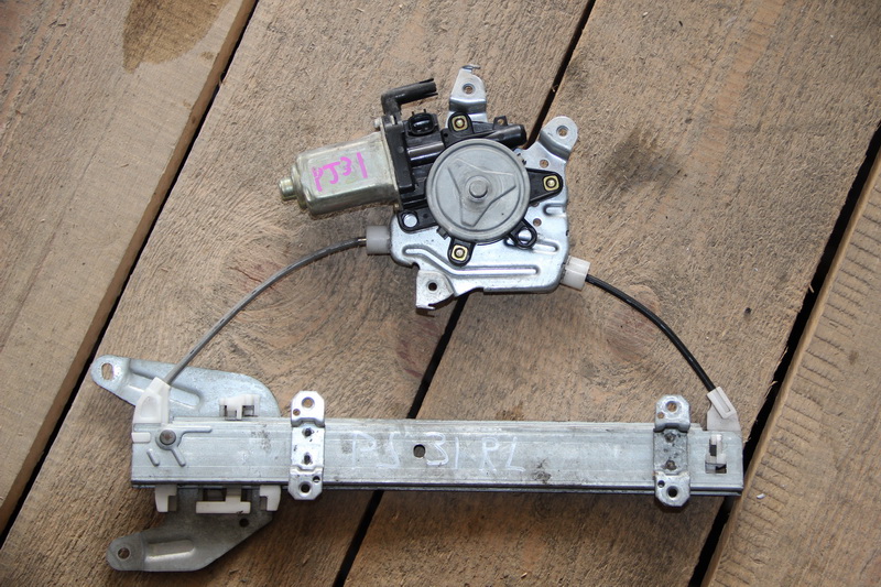 Стеклоподъемник Nissan Teana