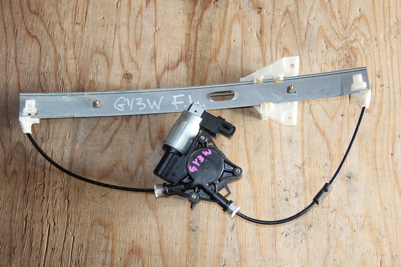 Стеклоподъемник Mazda Atenza Wagon GY3W