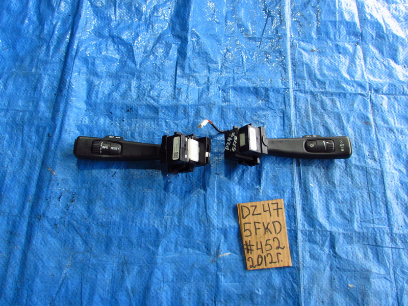 Подрулевой переключатель Volvo Xc60 DZ47